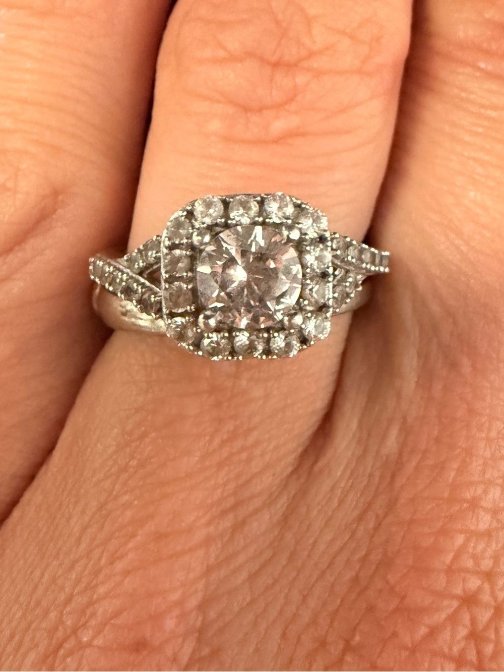 2 CTW Natural Diamond Ring Sz7